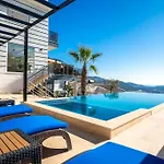 Fantastic Kalkan With Heated Infinity Pool & Amazing Sea Views