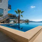 Fantastic Kalkan With Heated Infinity Pool & Amazing Sea Views