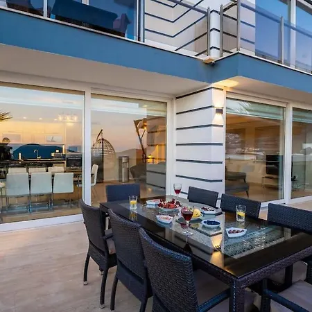 Villa Fantastic Kalkan With Heated Infinity Pool & Amazing Sea Views *