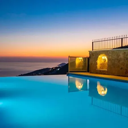Fantastic Kalkan With Heated Infinity Pool & Amazing Sea Views فيلة *