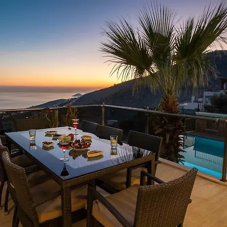 Fantastic Kalkan With Heated Infinity Pool & Amazing Sea Views *