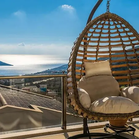 فيلة Fantastic Kalkan With Heated Infinity Pool & Amazing Sea Views كاس