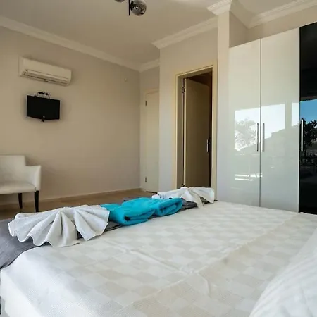 Willa Fantastic Kalkan With Heated Infinity Pool & Amazing Sea Views *