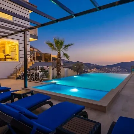 Fantastic Kalkan With Heated Infinity Pool & Amazing Sea Views فيلة