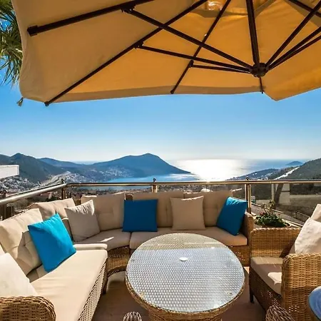 فيلة Fantastic Kalkan With Heated Infinity Pool & Amazing Sea Views كاس