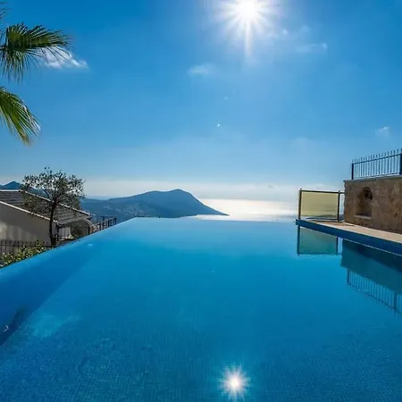 Fantastic Kalkan With Heated Infinity Pool & Amazing Sea Views